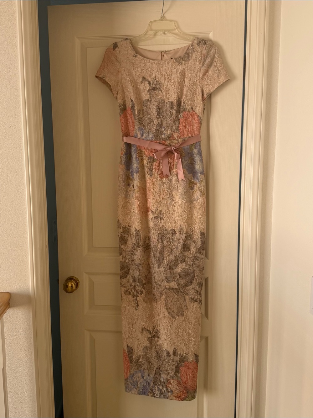 Adrianna Papell Cream Floral Jacquard Maxi Dress with Pastel Accents 2
